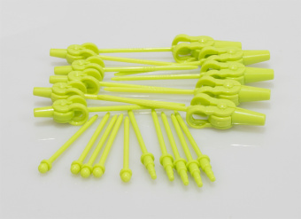 1353